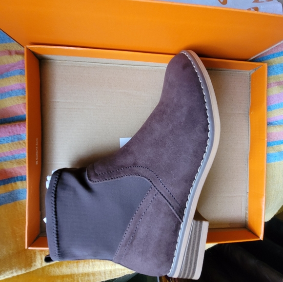 ugg fluff yeah slide seashell pink